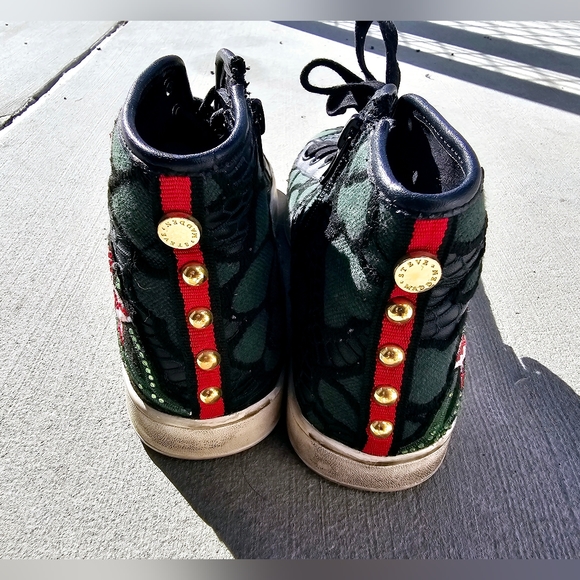 Steve Madden Allie Green Multi Embroidered High-Top Sneakers Size 8 women's - Picture 2 of 10